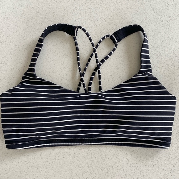 Lululemon striped sports bra - Picture 2 of 3